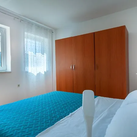 Nona Andrejka - Elegance&comfort *